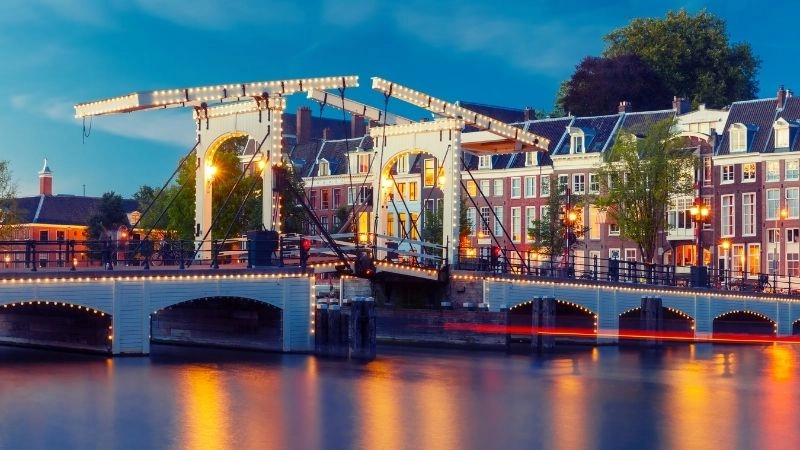 Cầu Magere Brug