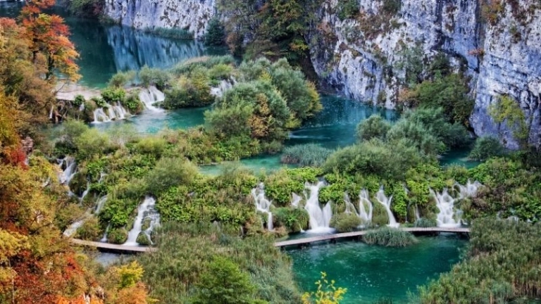 Chiêm ngưỡng Plitvice Lakes thiên đường thác nước xanh