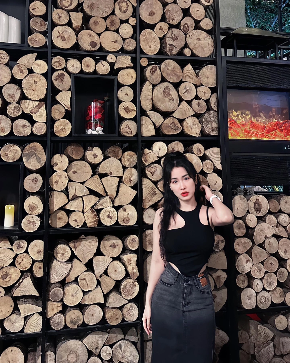 Dj trang moon đốt cháy sân khấu với nhạc remix cực chất