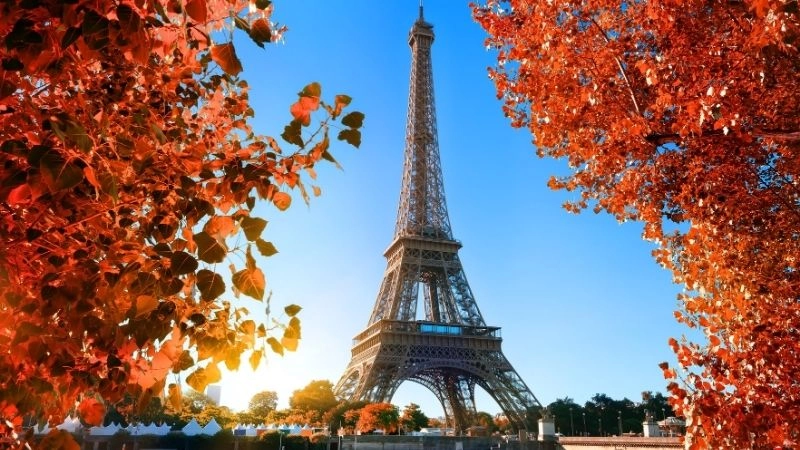 Du lịch đêm Eiffel