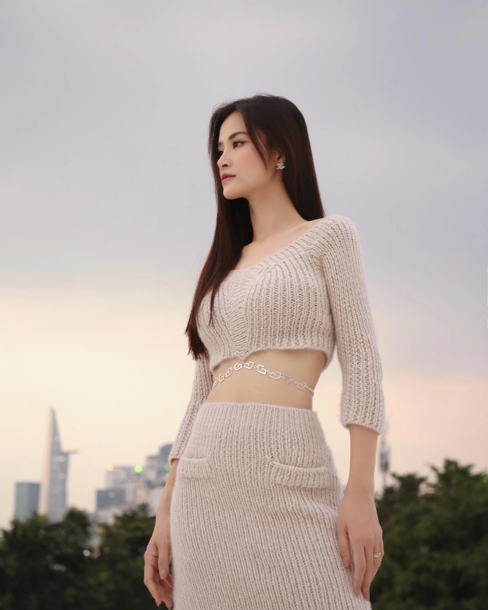 Hát hết mình với đông nhi karaoke đầy cảm xúc và lôi cuốn