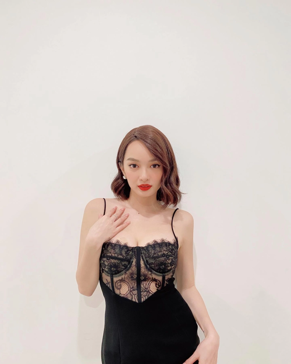 Kaity Nguyễn phẫu thuật thẩm mỹ: Nâng tầm nhan sắc, tự tin hơn