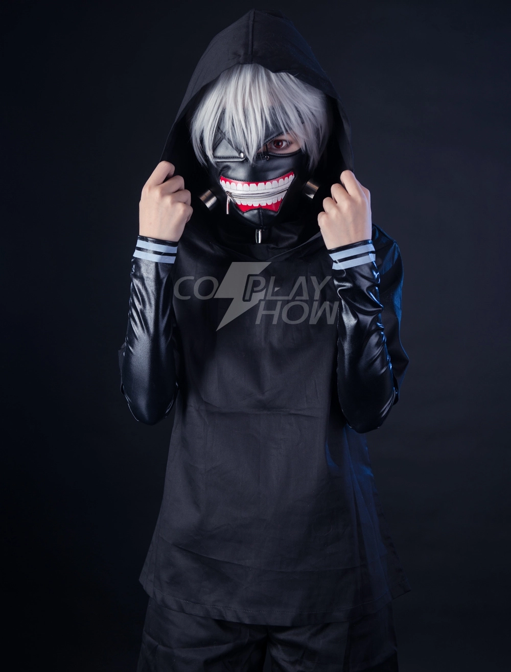 Kaneki cosplay nổi bật trong từng shoot ảnh nghệ thuật