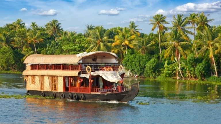 Kerala Backwaters khám phá kênh rạch và cảnh quan tuyệt đẹp