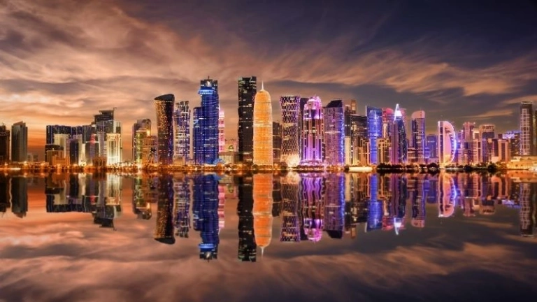 Khám phá Doha Corniche với cảnh biển và thành phố tuyệt đẹp