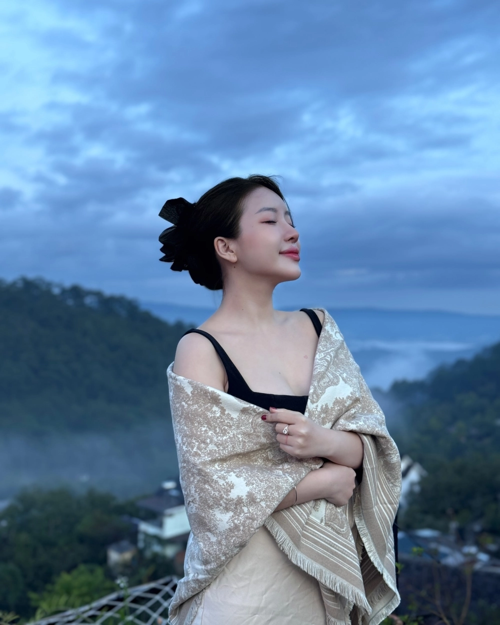 Nhạc Bolero Quỳnh Trang vang lên đầy sâu lắng và ý nghĩa