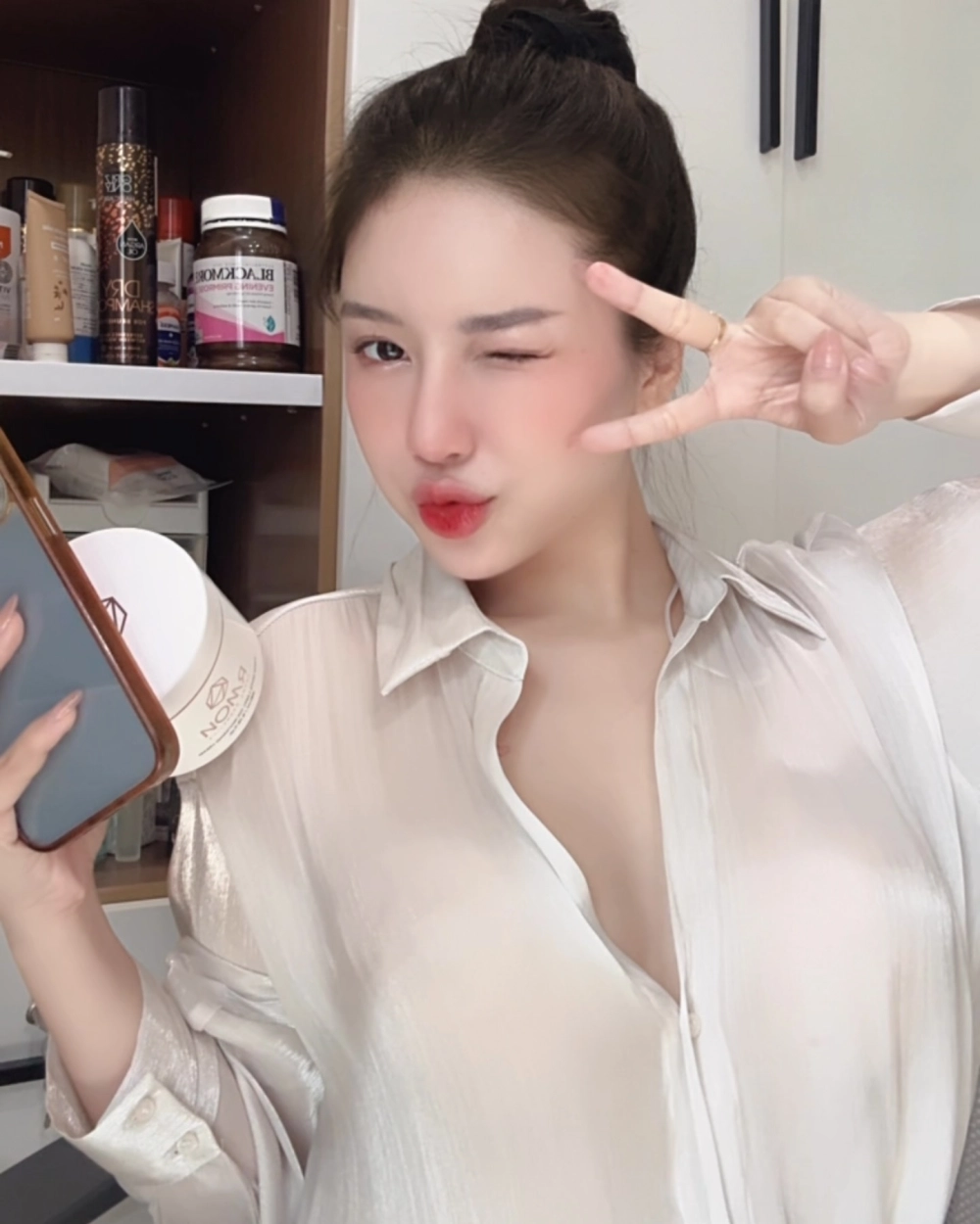 Quỳnh Trang Official cập nhật nhanh nhất mọi hoạt động âm nhạc