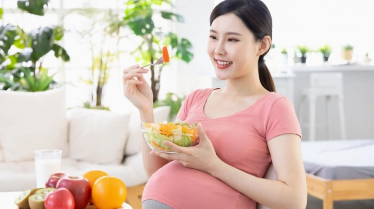Thèm chua là dấu hiệu mang thai con trai hay con gái?