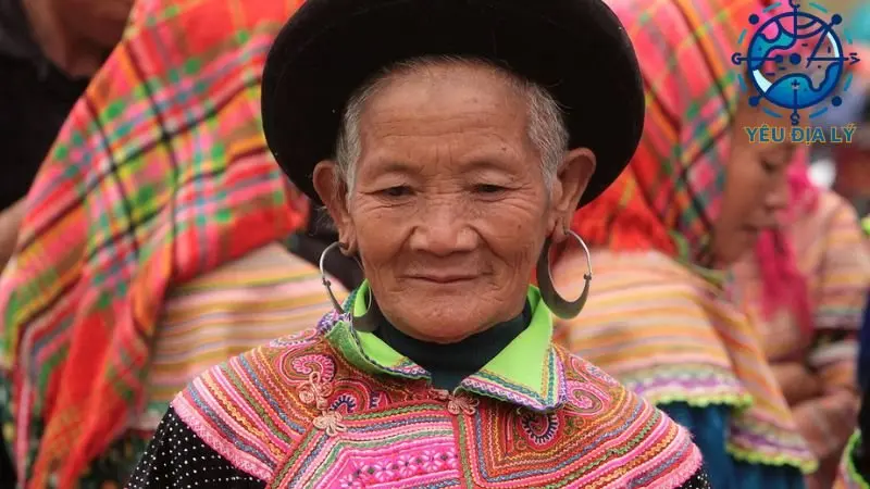 trang-phuc-truyen-thong-viet-nam trang-phuc-truyen-thong-viet-nam